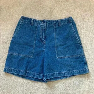 Jones New York sport high rise jean shorts in size 10P